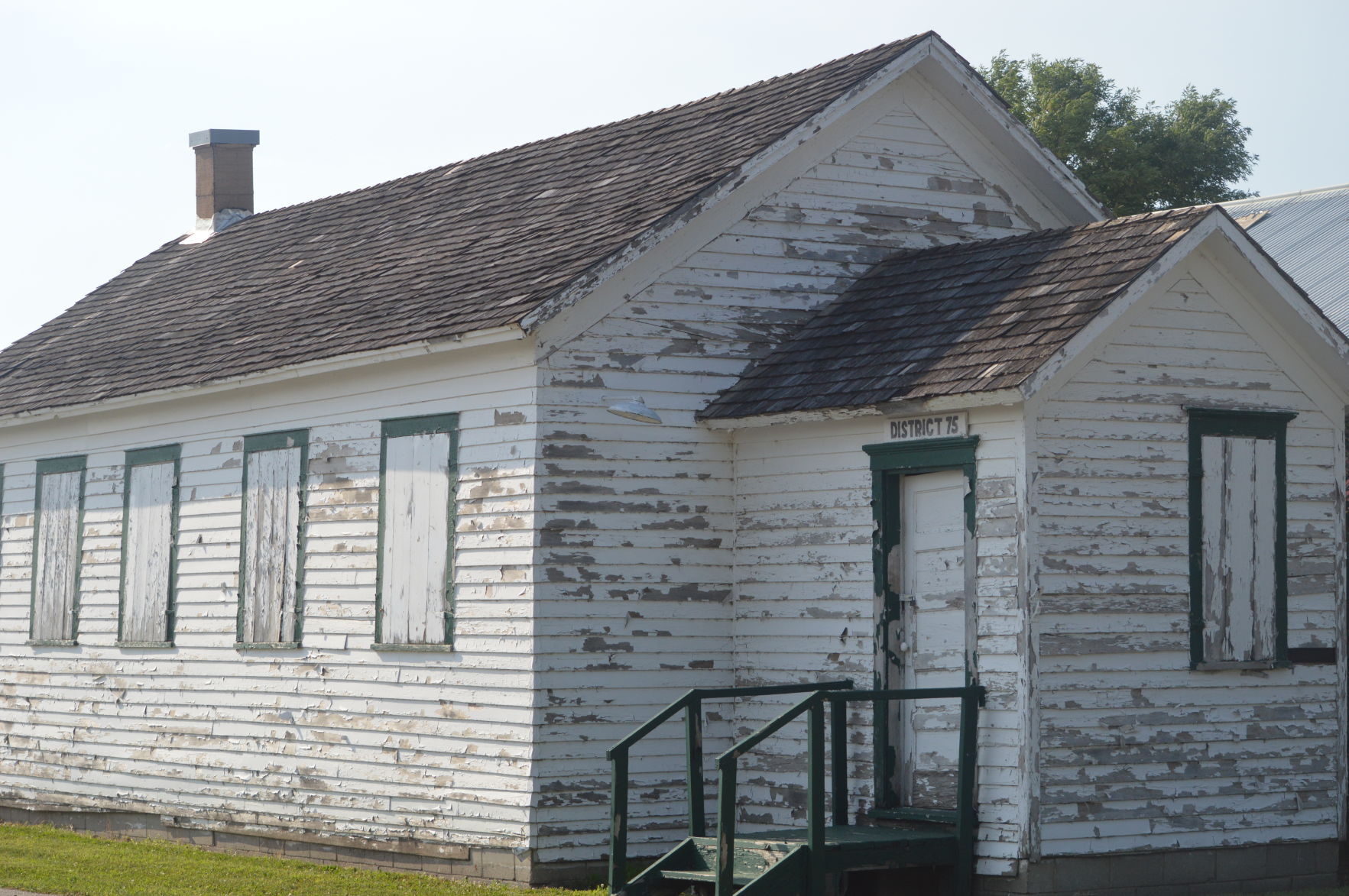 Le Center Schoolhouse